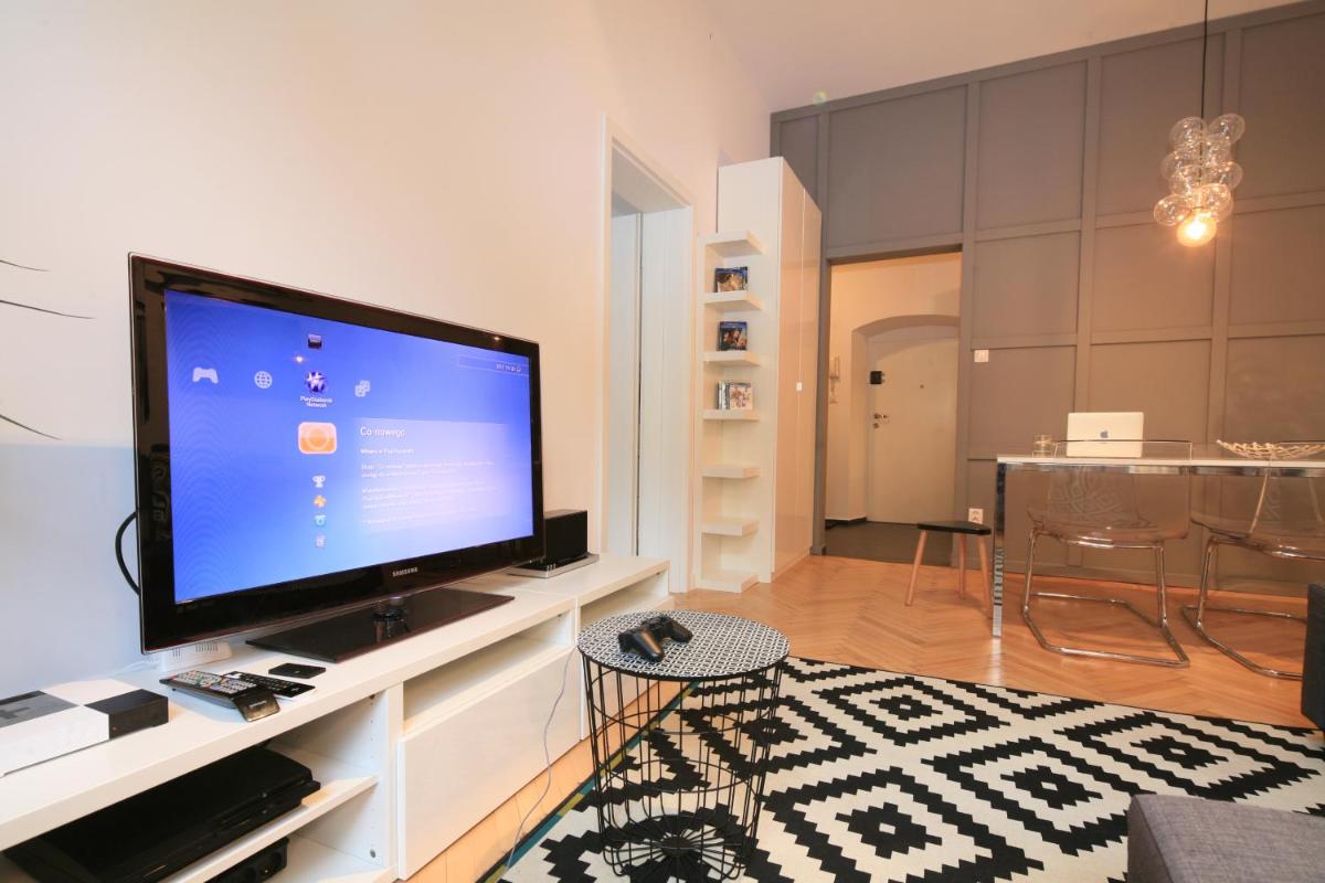 Image 2 of BRACKA 15 – Main Square Apartments by MINT APARTMENT