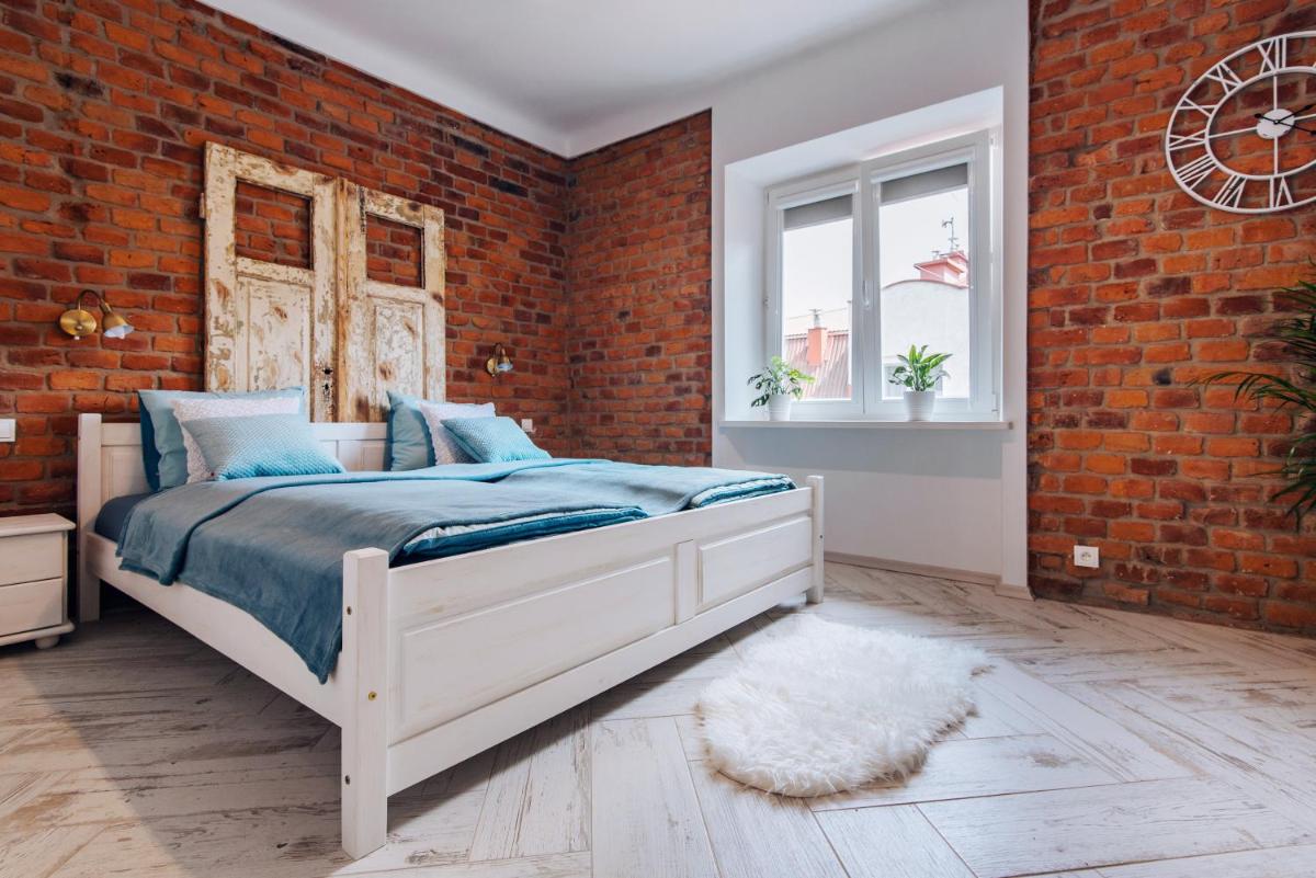 Image 1 of BRAND NEW ! Lovely Apartment in the fabulous location OLD TOWN JEWISH TOWN WAWEL CASTLE