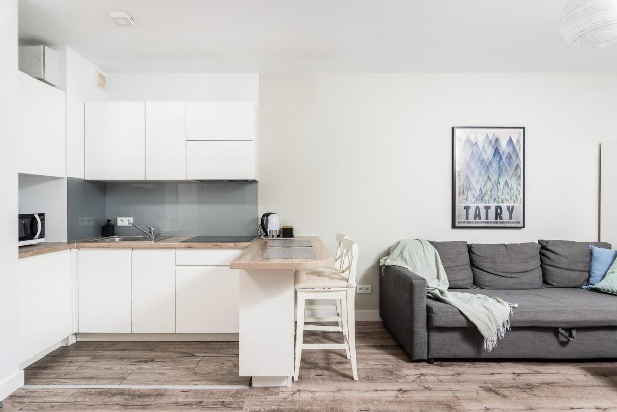 Image 2 of Blossom – Old Town Residence – by Upstairs