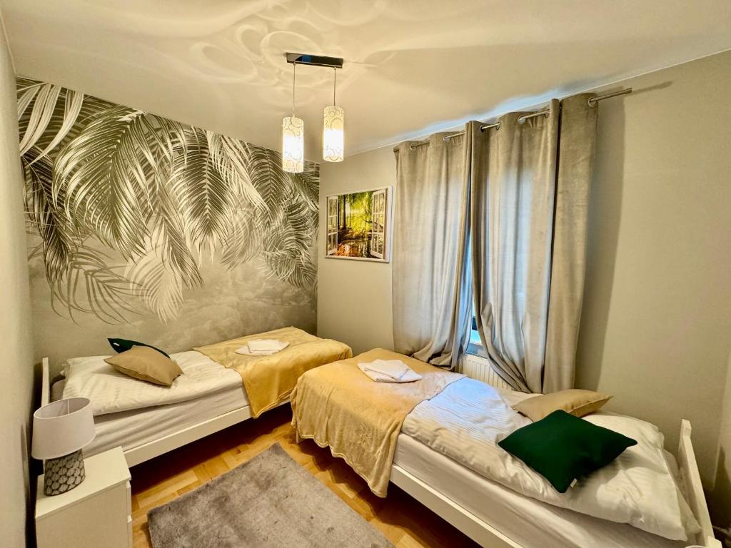 Image of Blue Zone Apartment with FREE Parking, Balcony and Garden