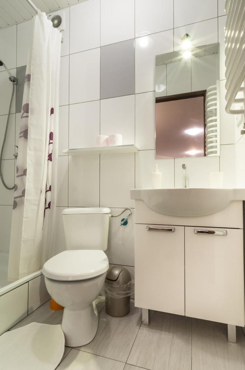 Image 3 of Bubble Apartments