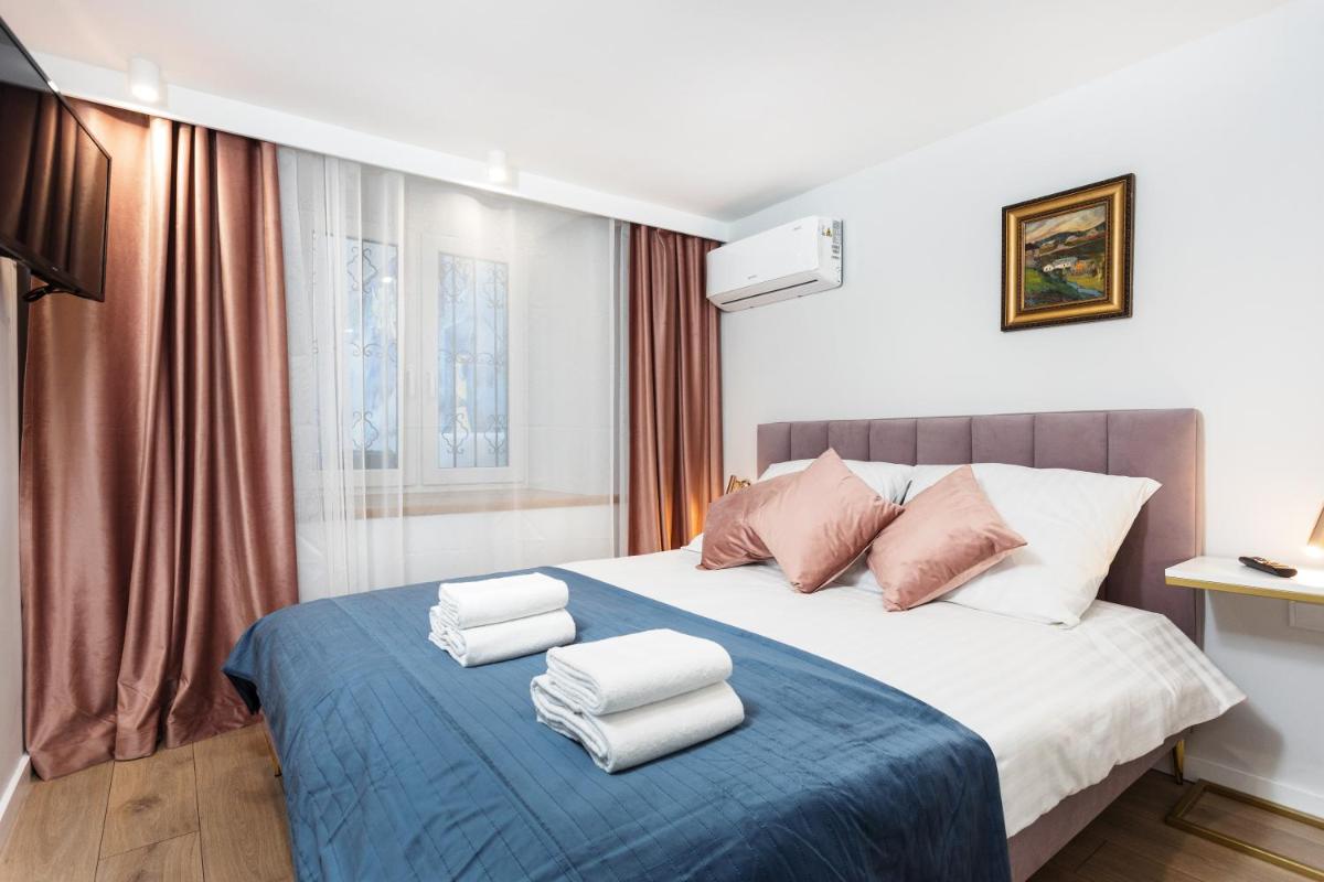 Image 1 of City of the Kings-Old Town Pastel Apartment