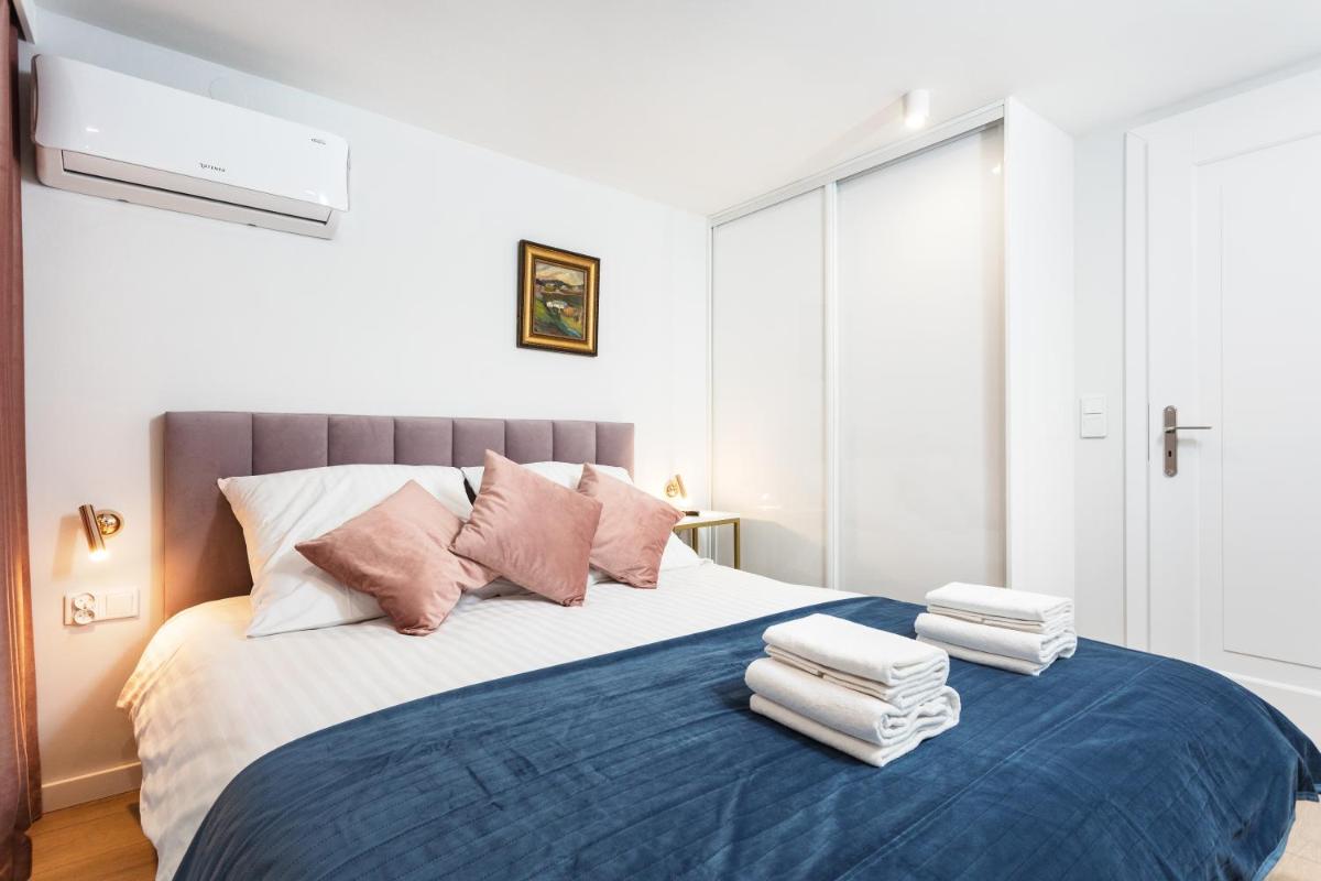 Image 6 of City of the Kings-Old Town Pastel Apartment
