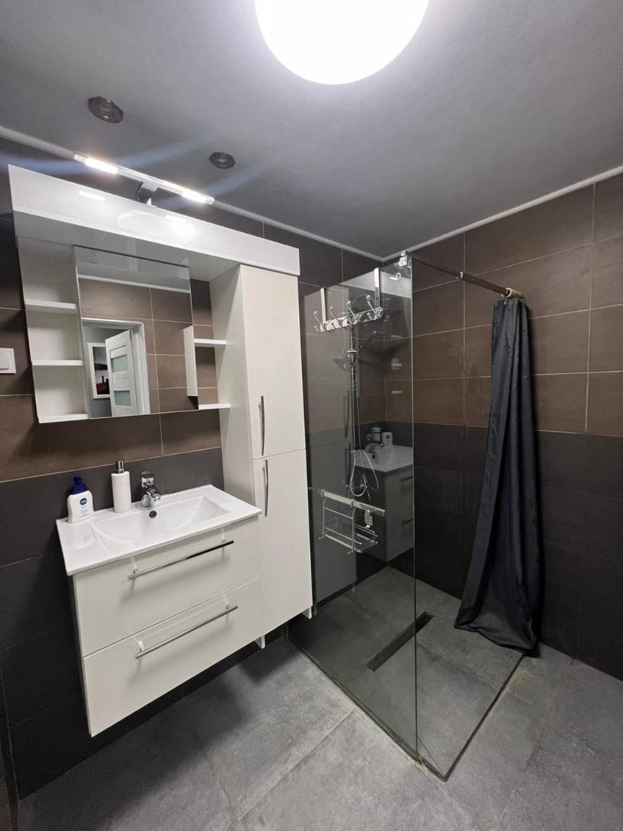 Image 6 of Cosy Rooms