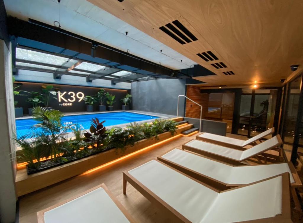 Image of Deluxe Industrial Apartment free Parking, Swimming Pool, Sauna & Gym