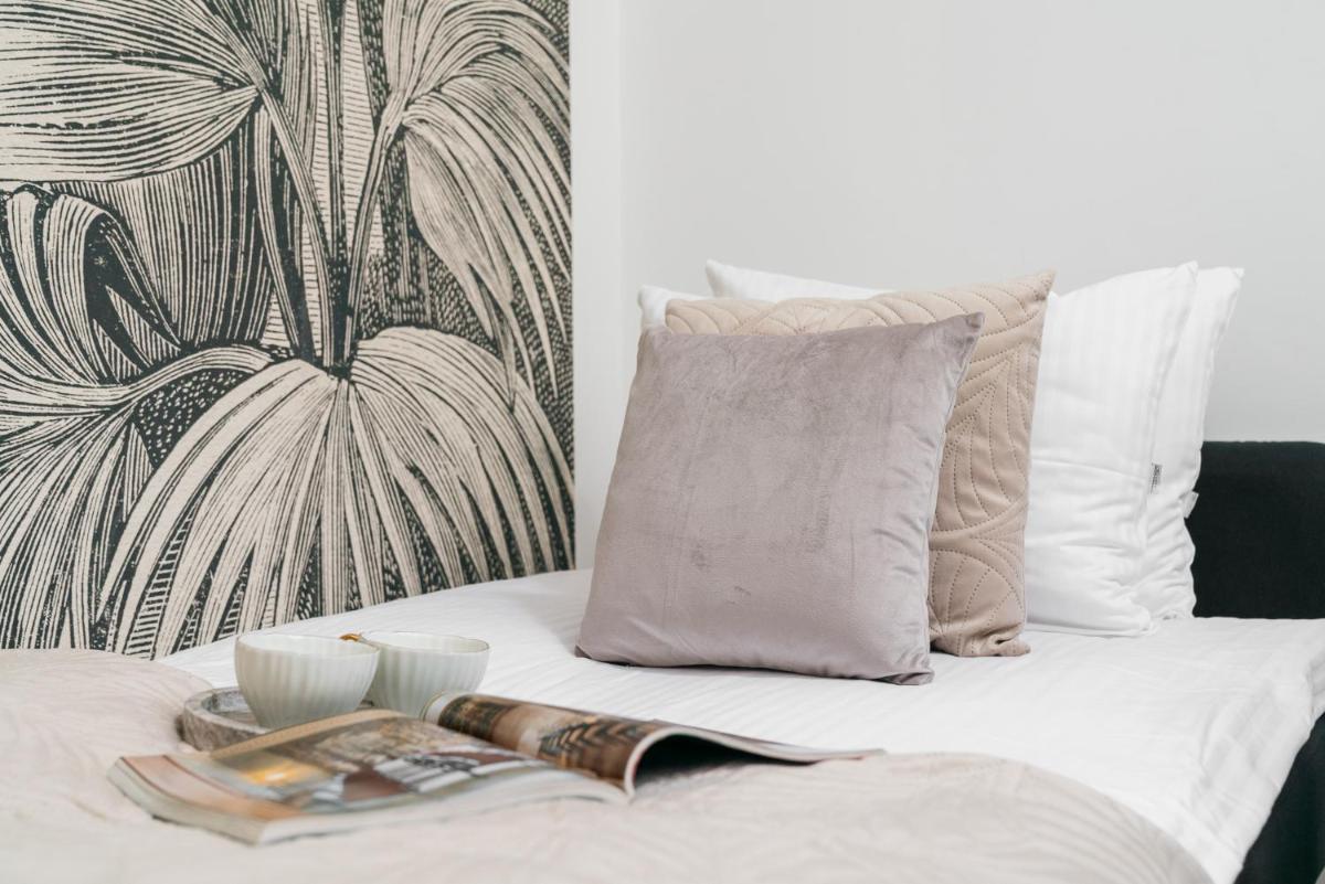 Image 5 of Dragonfly Old Town Apartment – LoftAffair