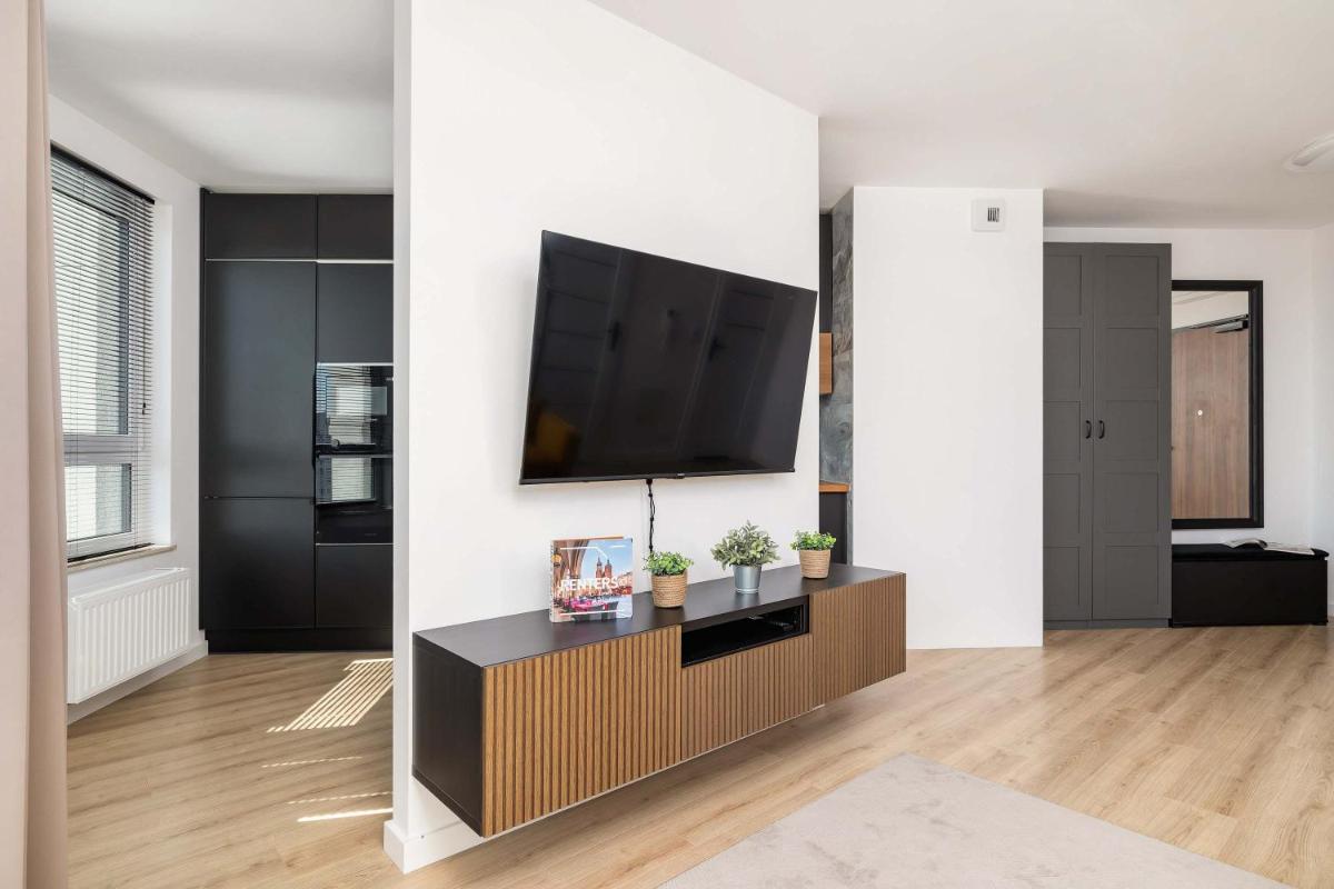 Image 4 of Elegant Apartment with Parking near Tauron Arena Kraków by Noclegi Renters