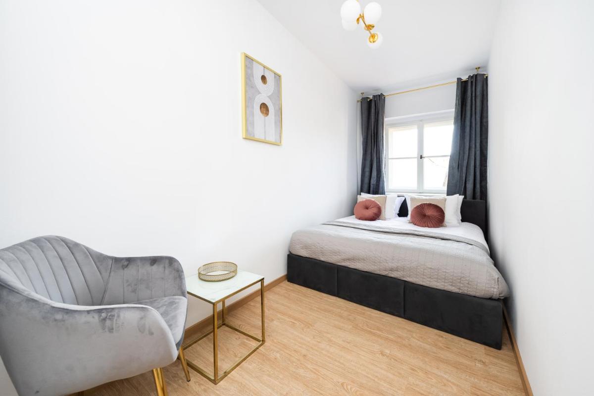 Image 2 of Gallery 7 – Apartment 7