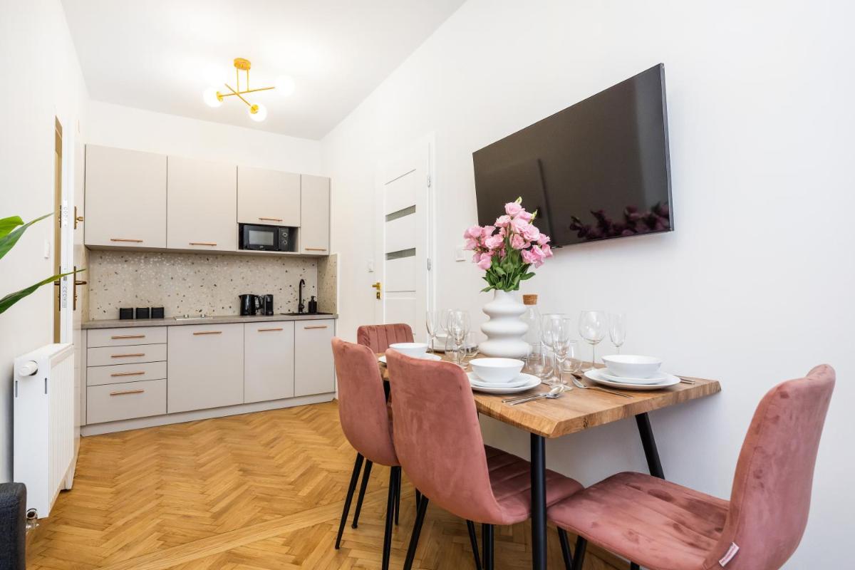 Image 6 of Gallery 7 – Apartment 7
