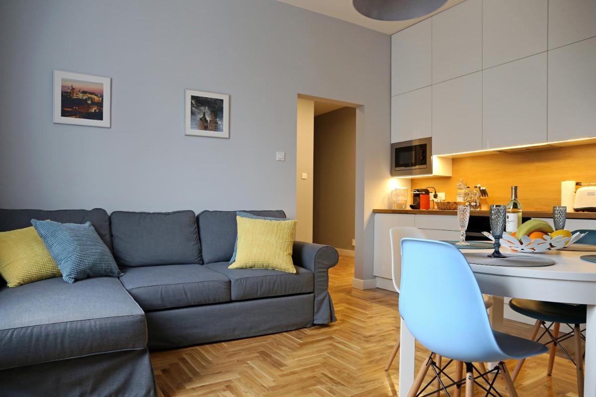 Image 2 of Grey Apartments Kościuszko
