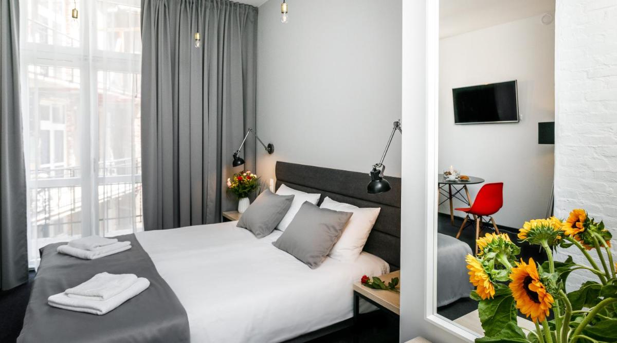Image 4 of Happy Apartments