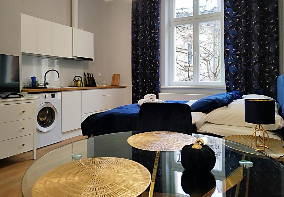 Image 3 of Hugo Star Apartments