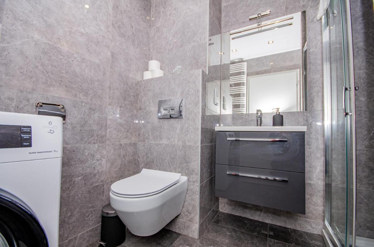 Image 2 of InPoint Zablocie Modern Apartments for Work&Travel