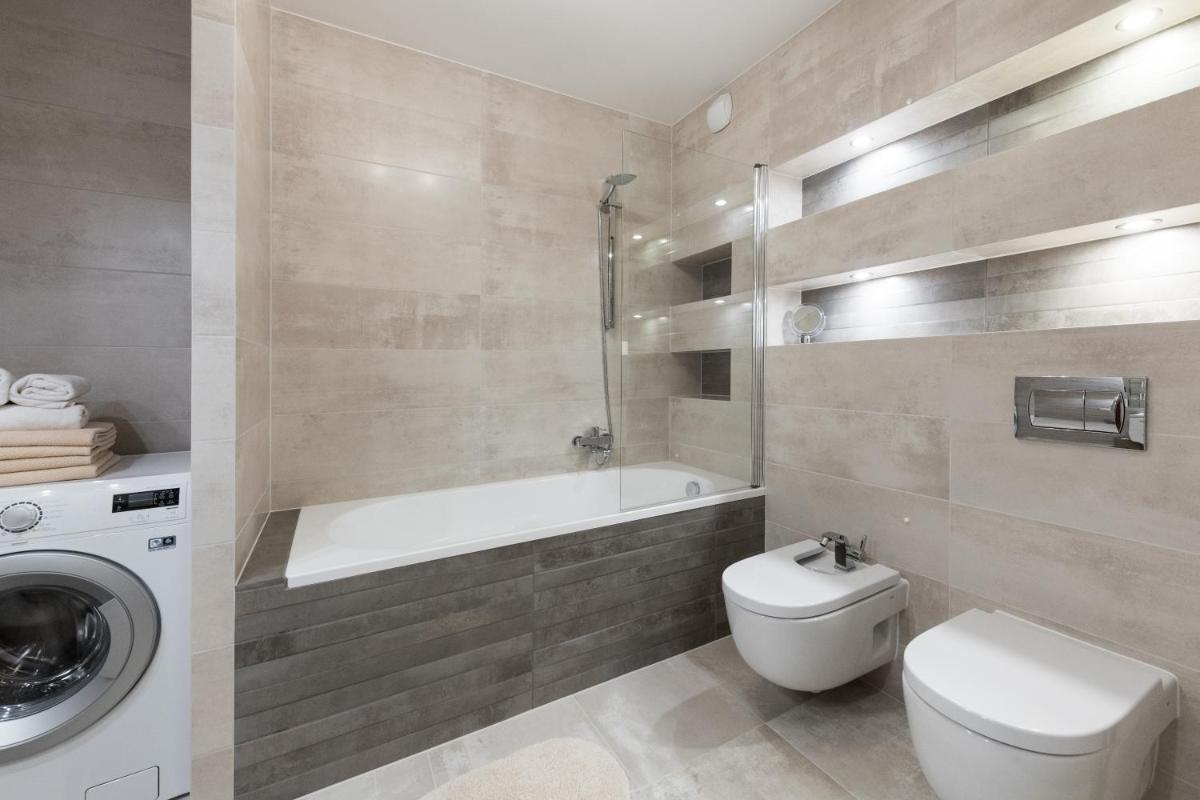 Image 2 of Krakow Central Apartment