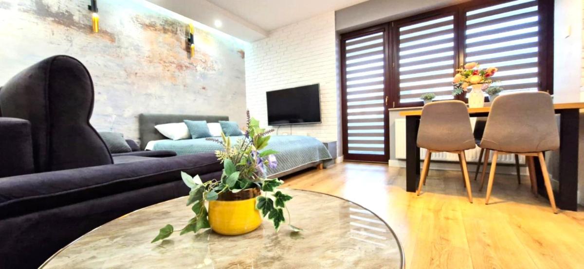 Image 6 of LUXURY BLUE CASCADE studio DOWNTOWN balcony