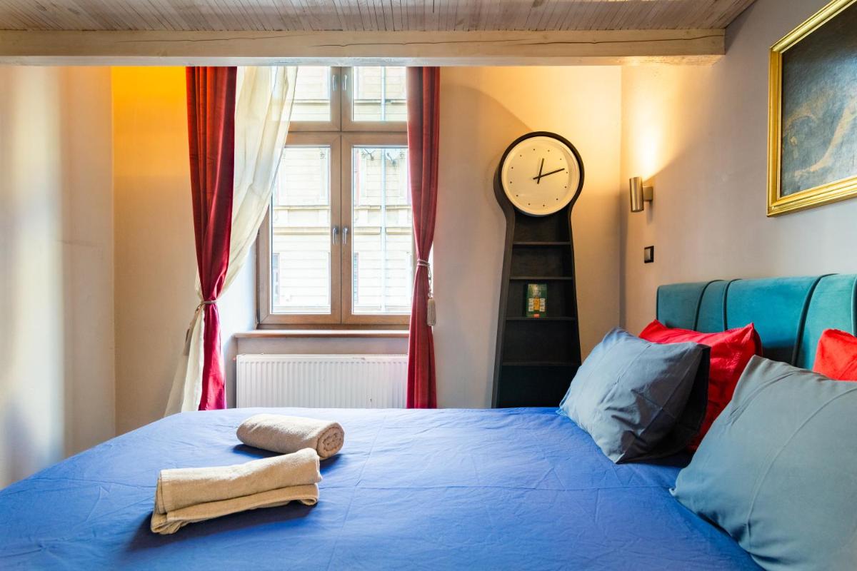 Image 6 of Lilly apartment main train station old town by The Heritage House Main Square Cracow