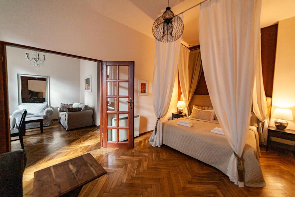 Image 1 of Lounge Apartments