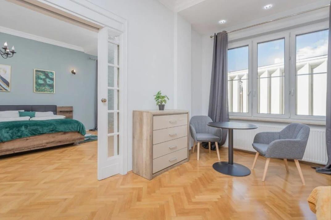 Image 1 of Malila Premium Apartments Cracow City Rtm Zbigniewa dunin Wąsowicza#4