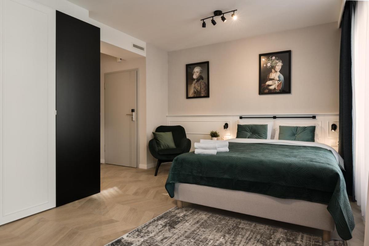 Image 2 of Metropolis Apartments