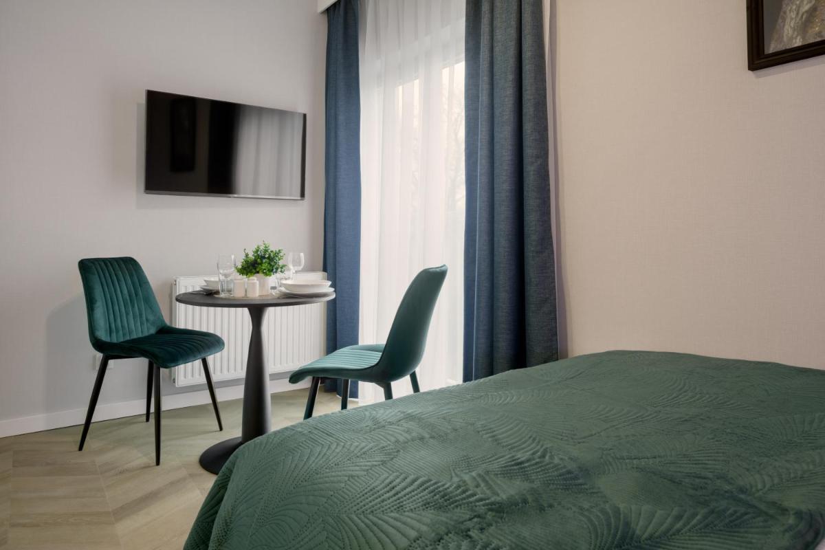 Image 3 of Metropolis Apartments