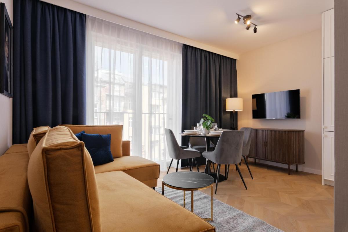 Image 3 of Metropolis Old Town Apartments