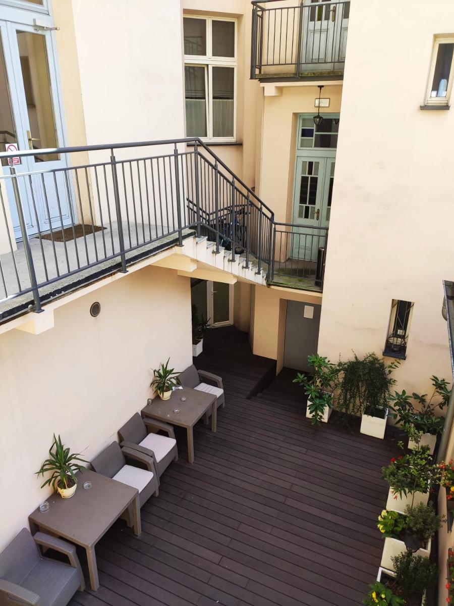 Image 5 of Mirror Apartments