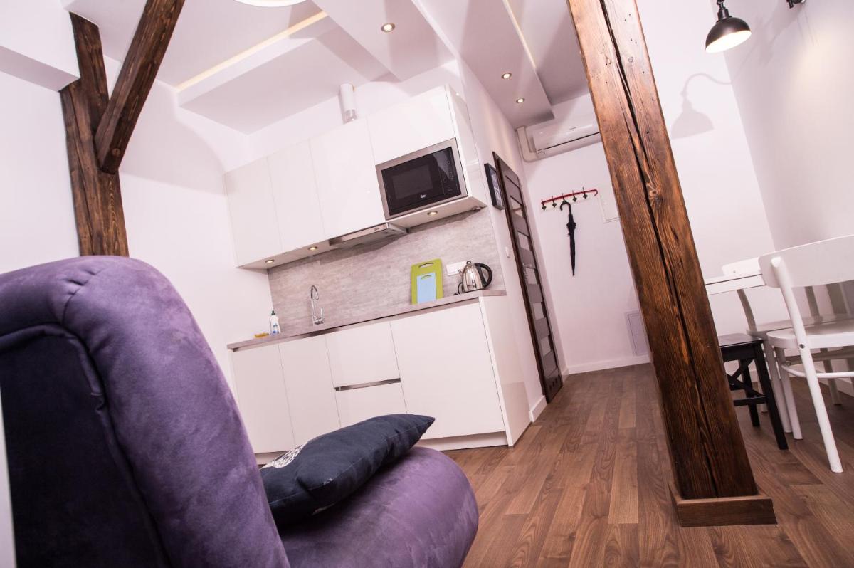 Image 3 of Mirror Apartments