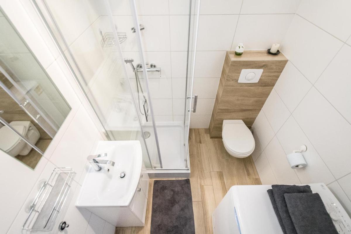 Image 2 of Modern Apartment close to the center