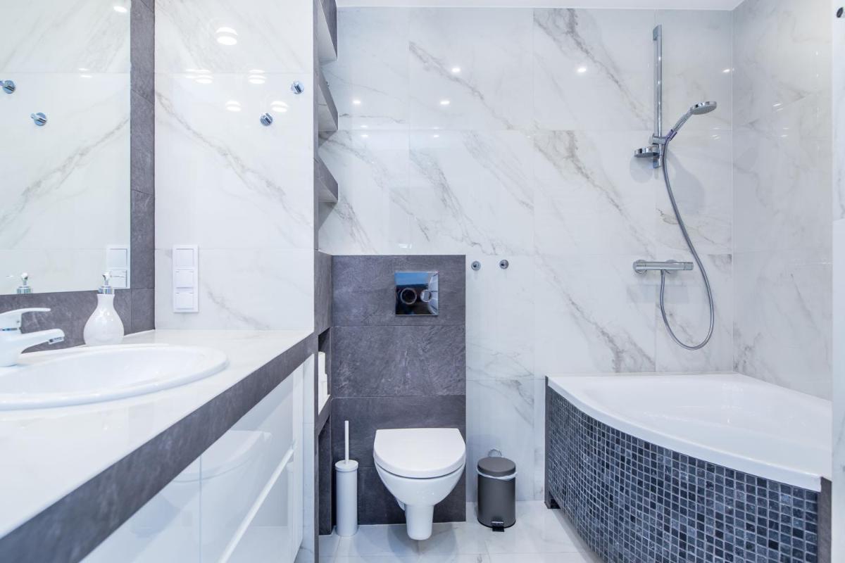 Image 2 of Mogilska Tower Apartments near Tauron Arena by InPoint – FREE underground parking