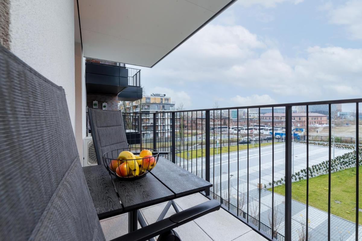 Image 3 of Movie Jacuzzi Apartment at the Main Station by Noclegi Renters
