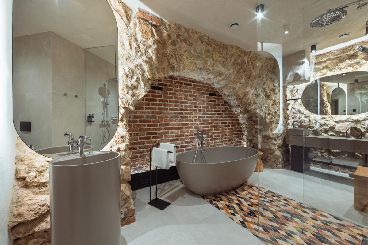 Image 2 of Nomadic Urban Premium Suites