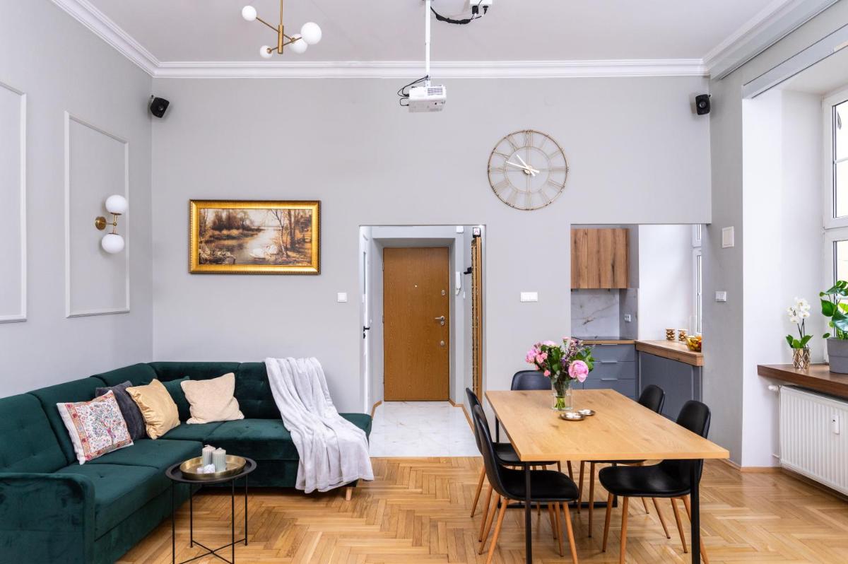 Image 3 of Old Town Luxury Apartment – Rynek Szewska