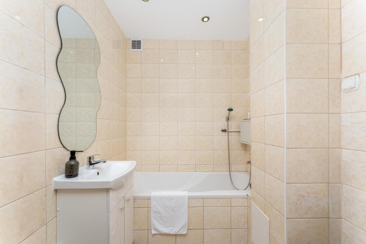 Image 2 of Osiedle Piastów Comfort Apartment by BookingHost