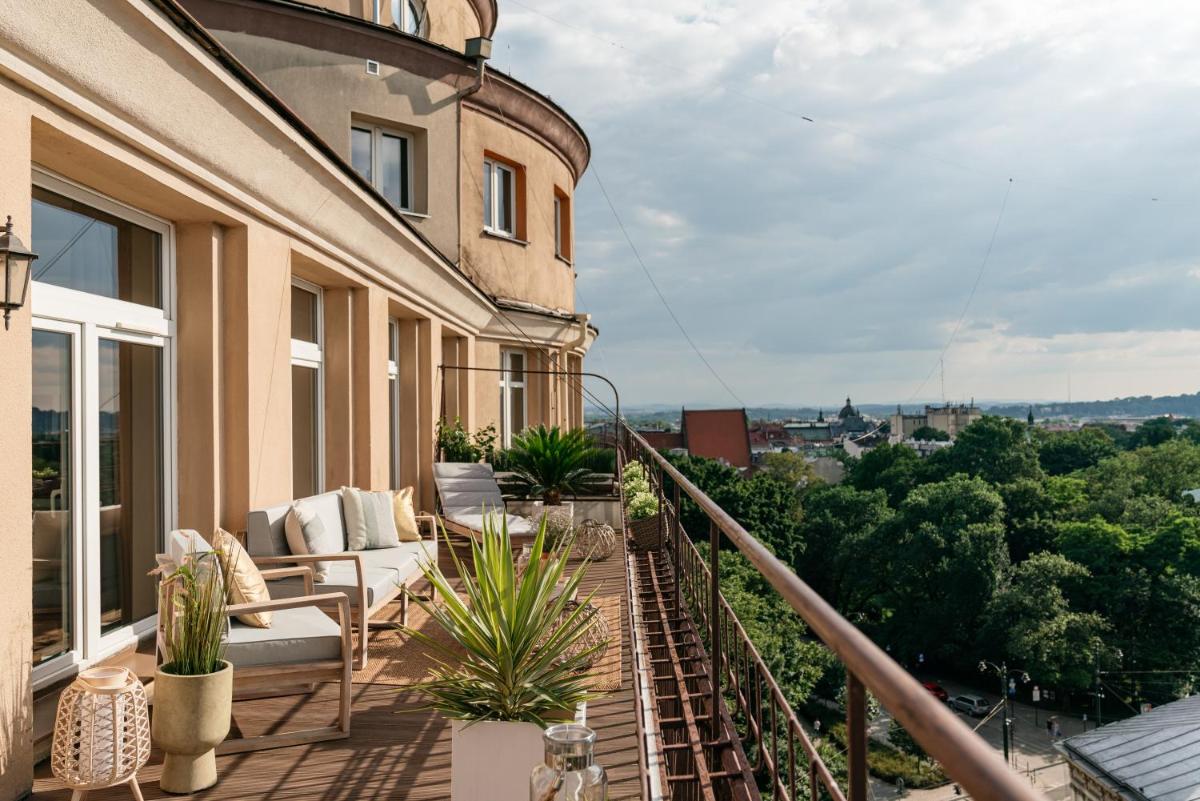 Image 1 of Penthouse Panorama – LoftAffair
