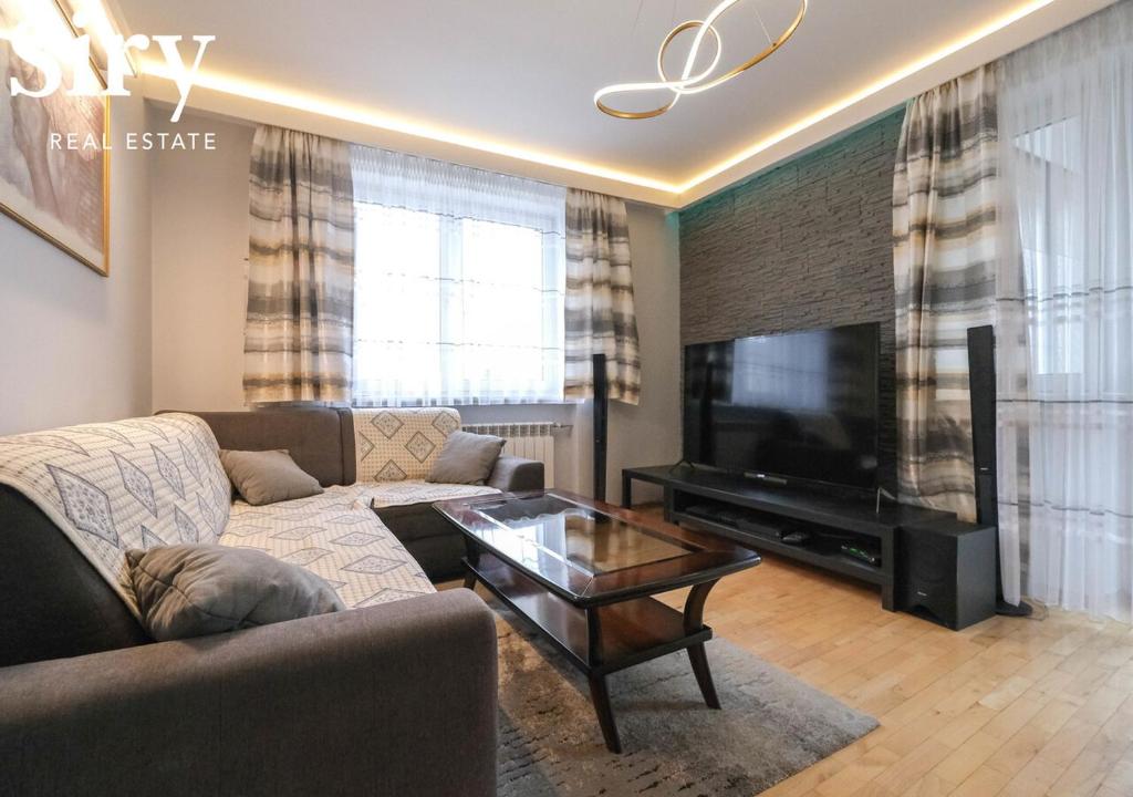 Image of Penthouse in the Center Free parking – by Hosty