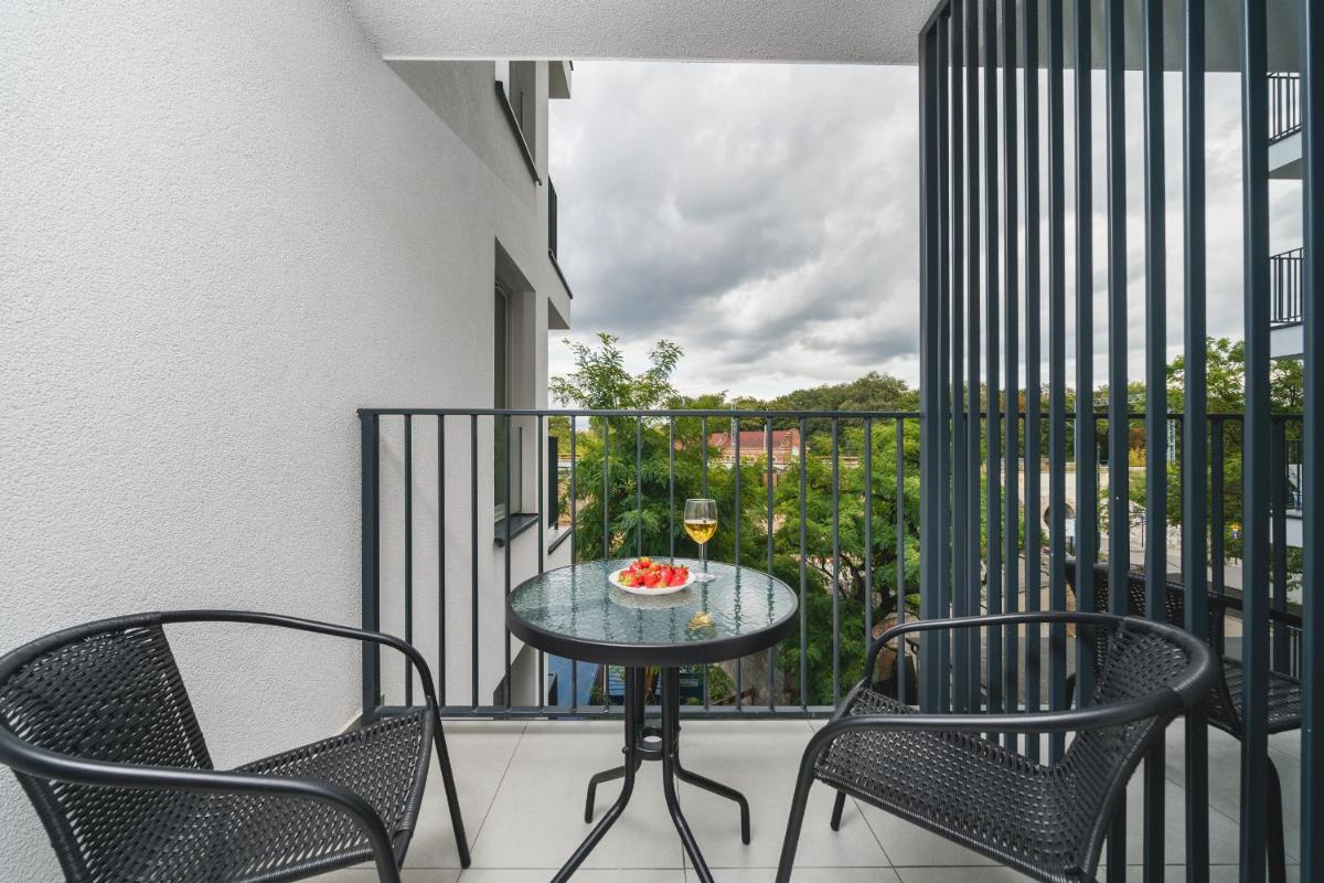 Image 3 of Sarah Apartments Old Town