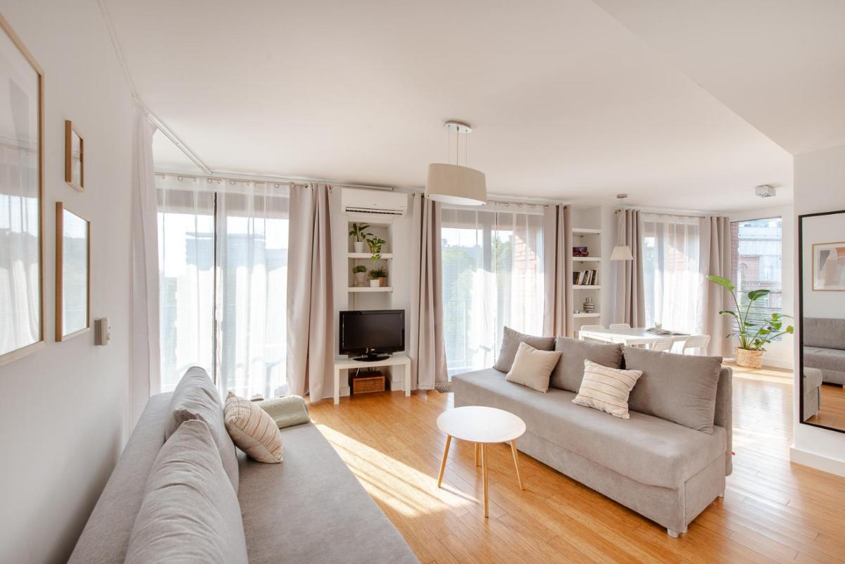 Image 4 of Spacious apartment close to Main Station / Galeria Krakowska