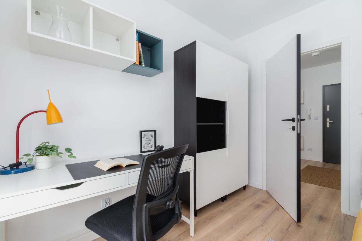 Image 4 of Tauron Arena Premium Apartment with Underground & Outdoor Parking by Renters Prestige
