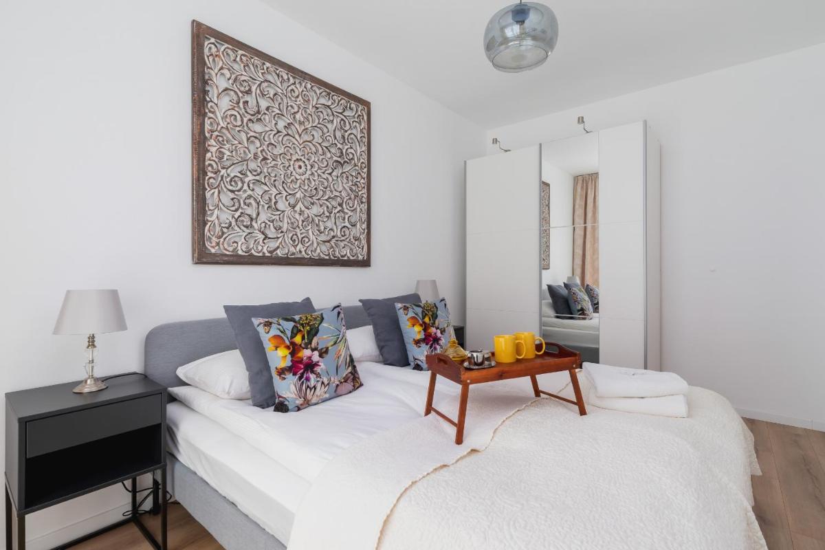 Image 6 of Tauron Arena Premium Apartment with Underground & Outdoor Parking by Renters Prestige