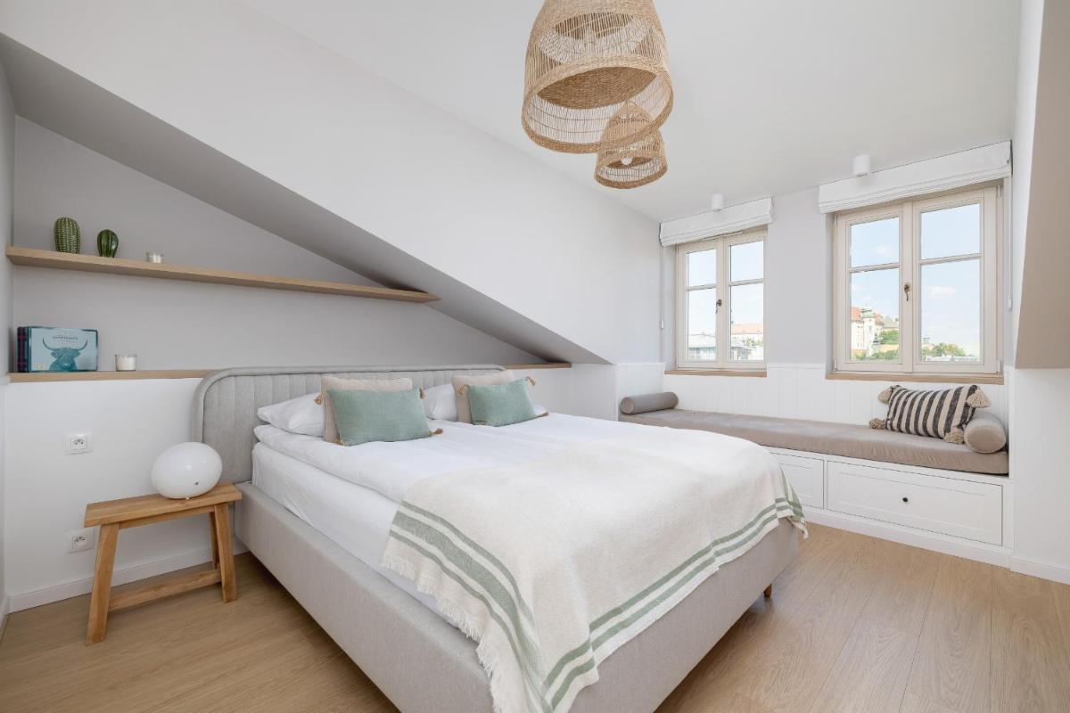 Image 1 of Unique Air-conditioned Apartment Dietla Cracow by Noclegi Renters